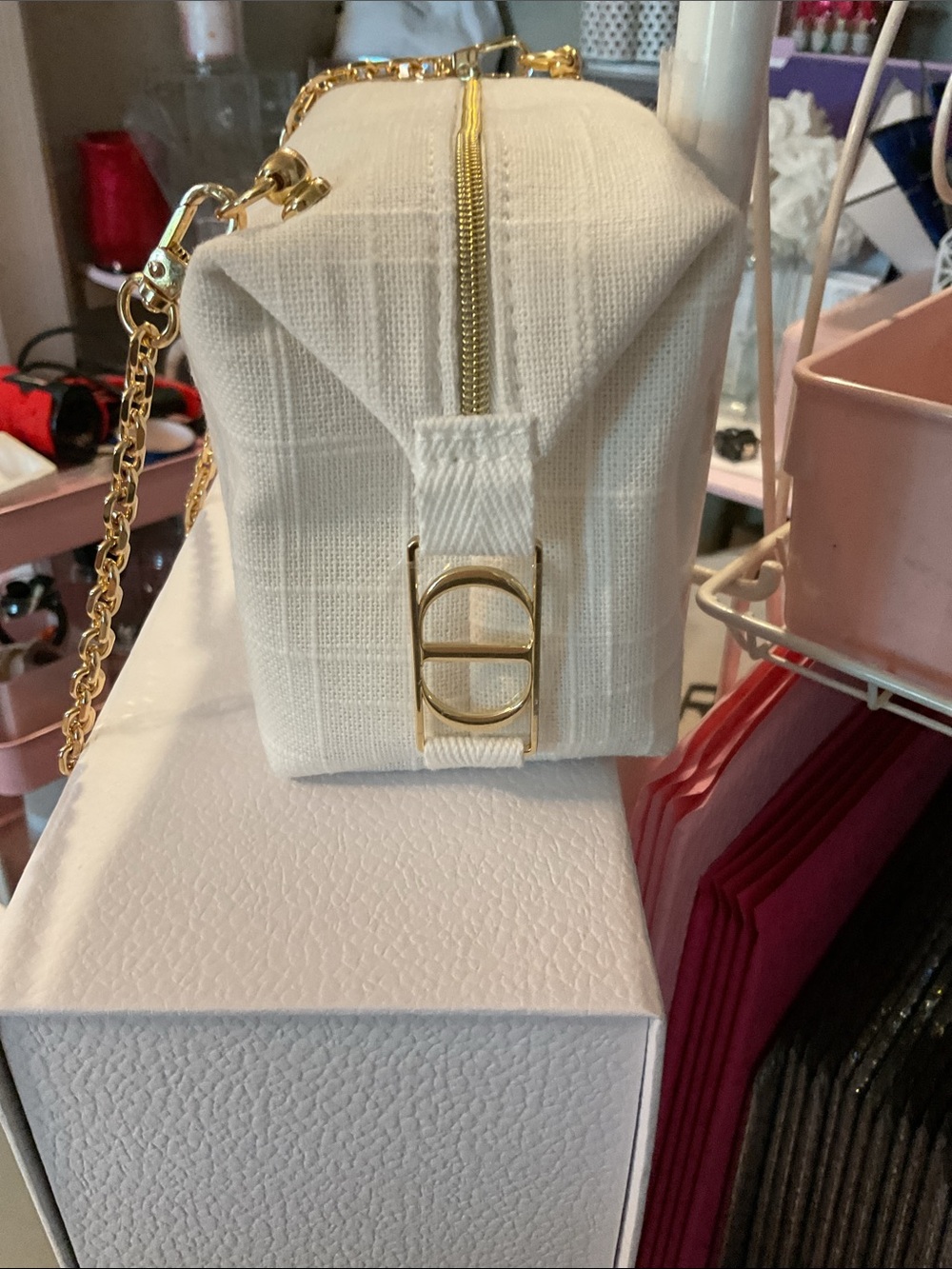 Dior Cream Quilted Crossbody with Gold Chain Strap - Picture 4 of 7